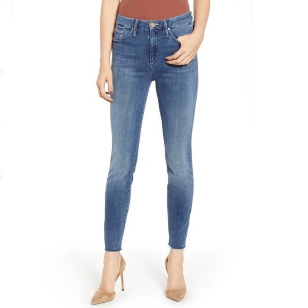 Mother High Waisted Looker Ankle Fray in Everything We Keep